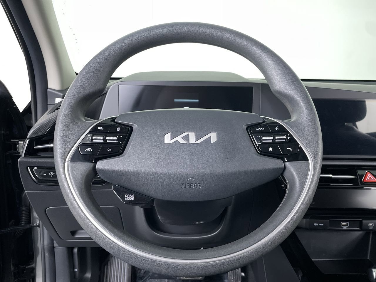 2025 Kia Niro LX