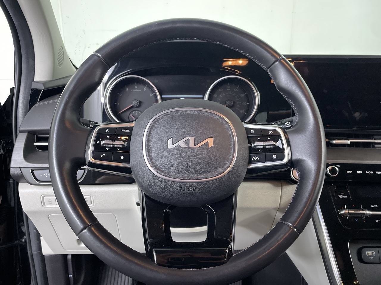 2022 Kia Carnival EX