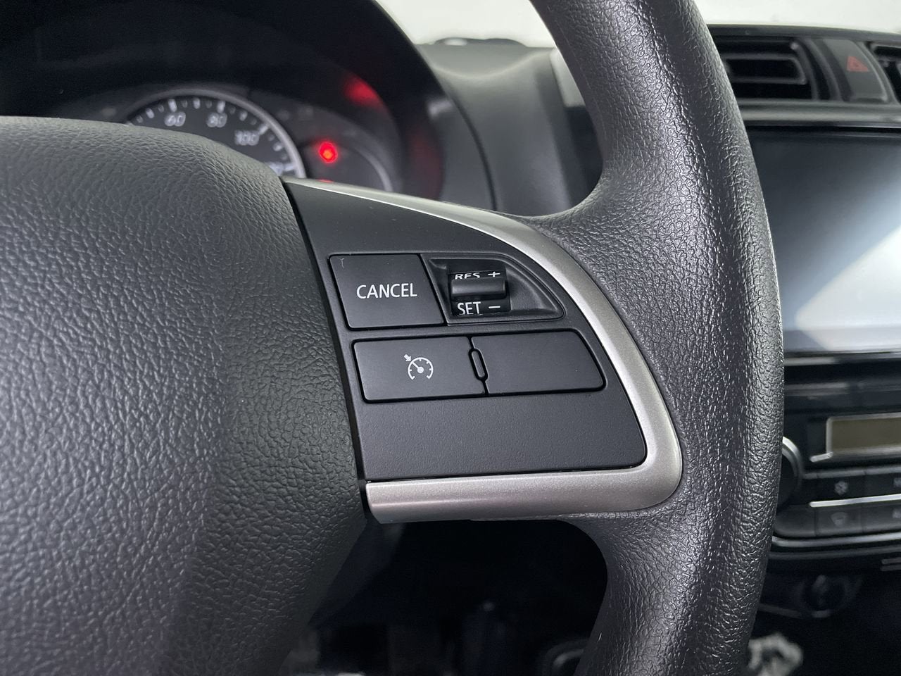 2024 Mitsubishi Mirage G4 LE