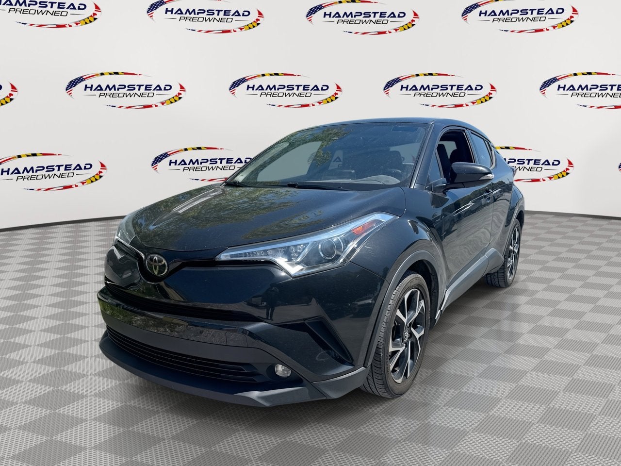 2019 Toyota C-HR XLE's photo