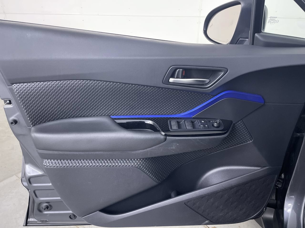 2020 Toyota C-HR XLE