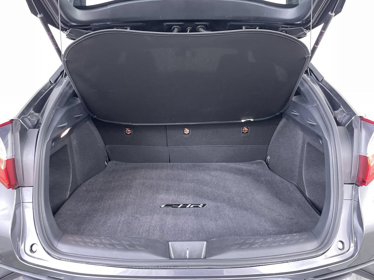 2020 Toyota C-HR XLE