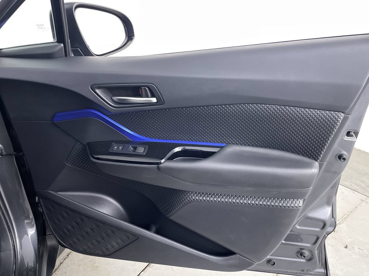2020 Toyota C-HR XLE