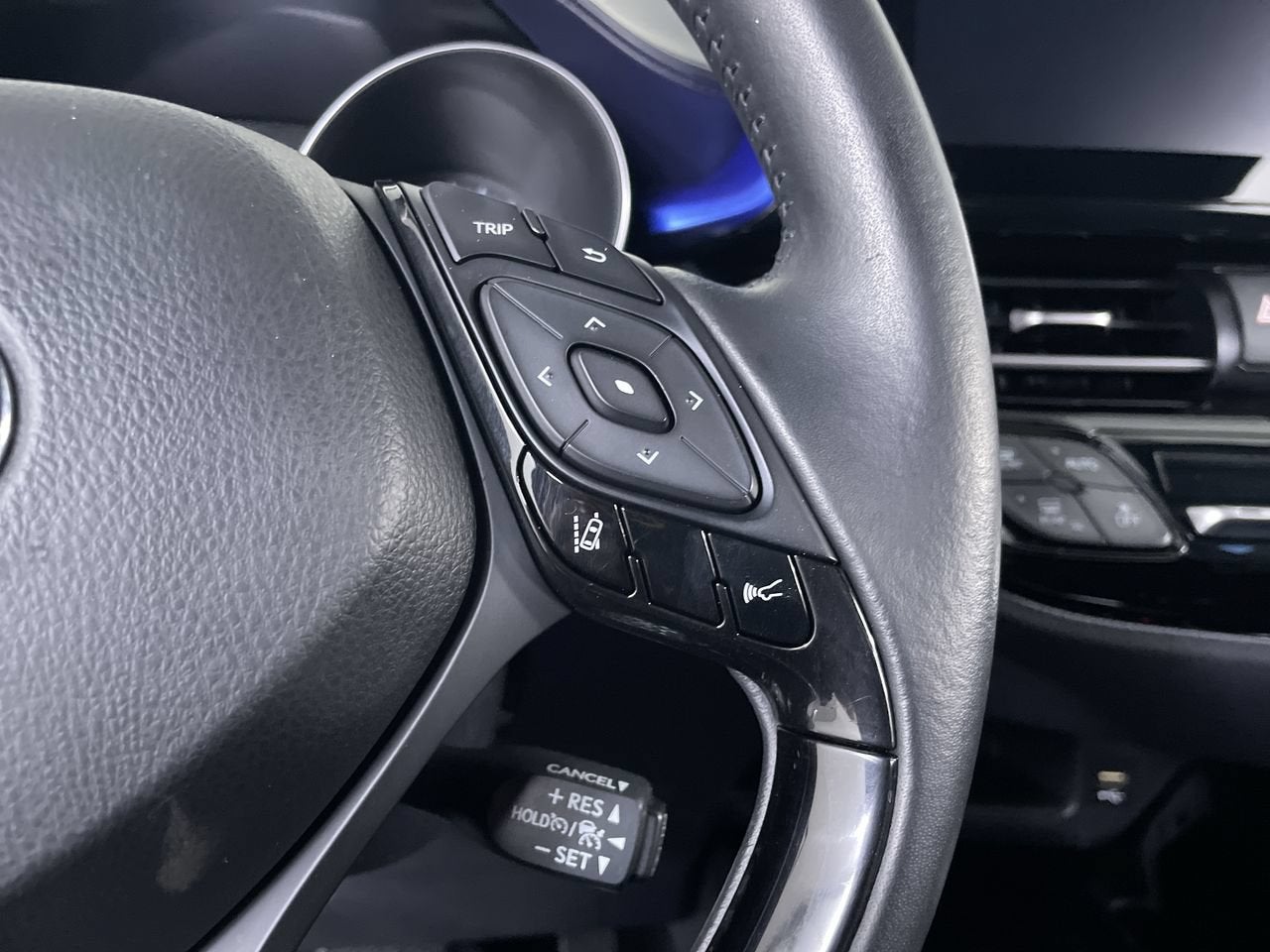 2020 Toyota C-HR XLE