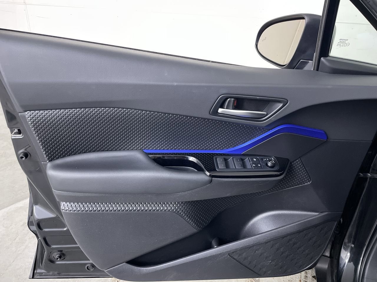 2021 Toyota C-HR XLE