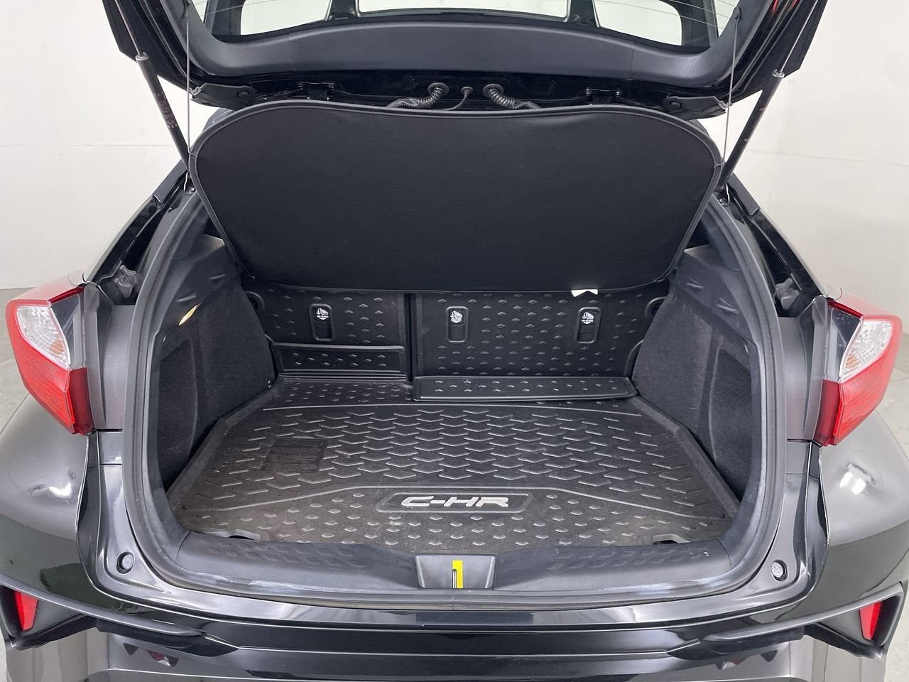 2021 Toyota C-HR XLE