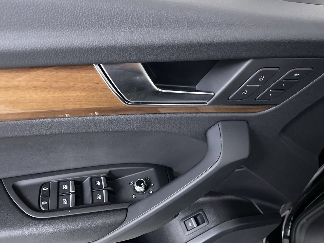 2025 Audi Q5 Premium