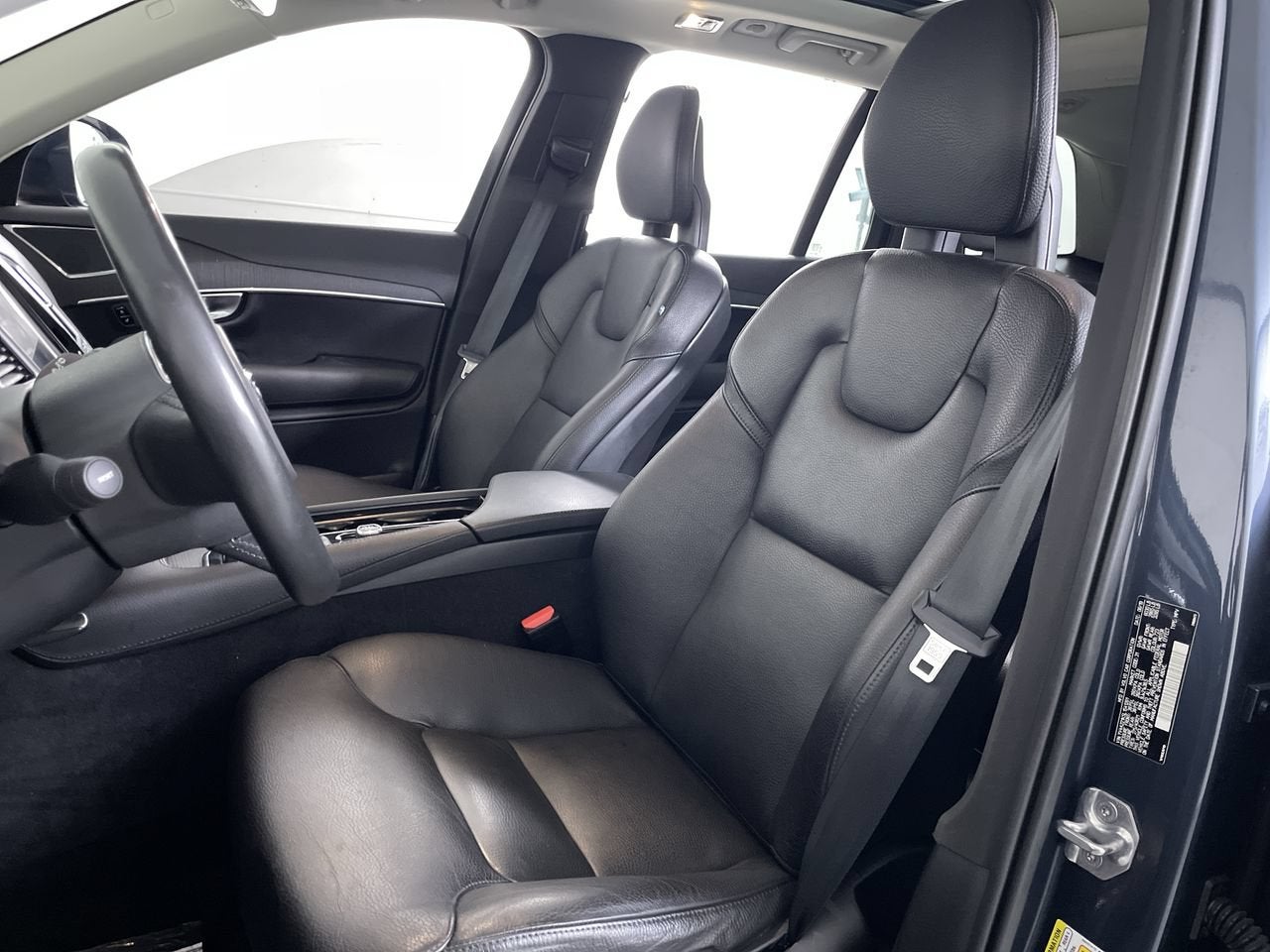 2020 Volvo XC90 Momentum