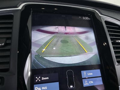 2020 Volvo XC90 Momentum