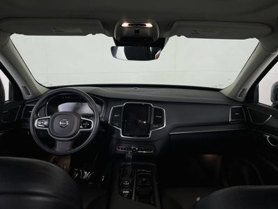 2020 Volvo XC90 Momentum