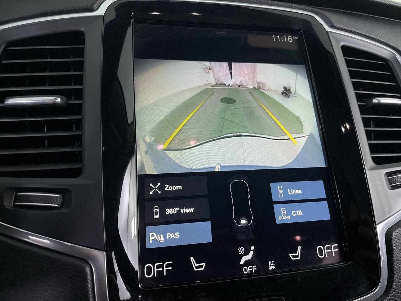 2020 Volvo XC90 Momentum