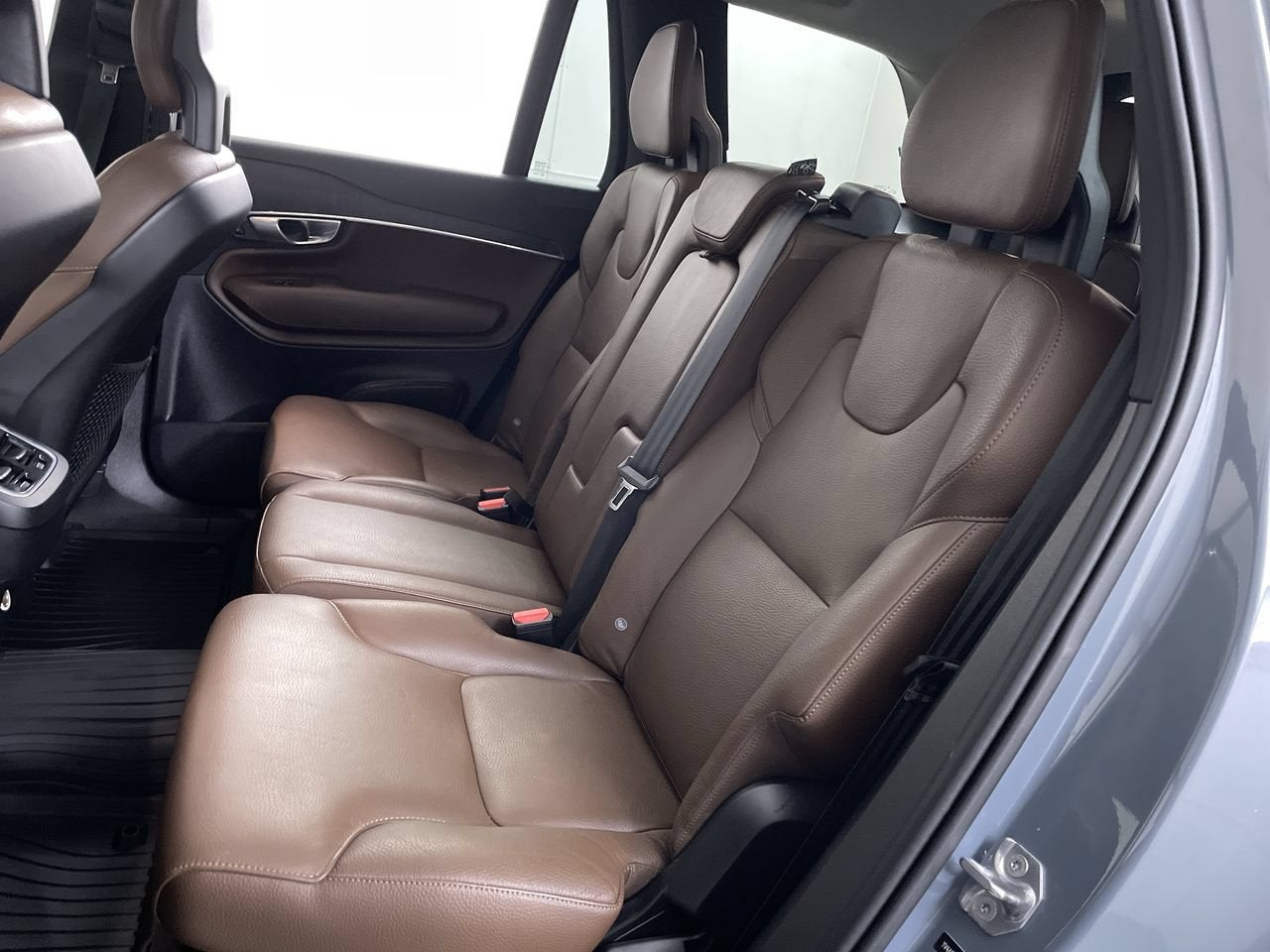 2020 Volvo XC90 Momentum
