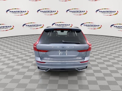 2023 Volvo XC60 Plus Dark Theme